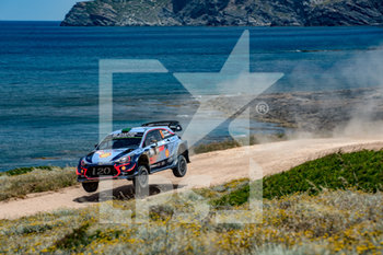 2018-06-10 - Hayden Paddon e il navigatore Sebastian Marshall su Hiunday i20 Coupe WRC alla Powerstage - RALLY ITALIA SARDEGNA WRC - RALLY - MOTORS